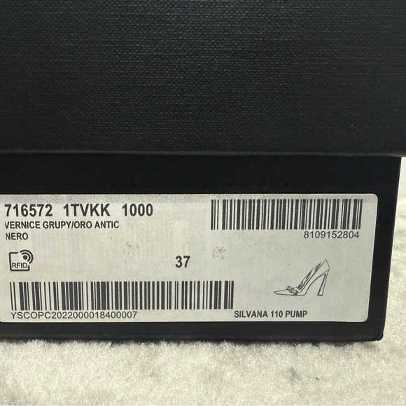 Saint Laurent Silvana Heels with Gold Chain Detail - Picture 7 of 7